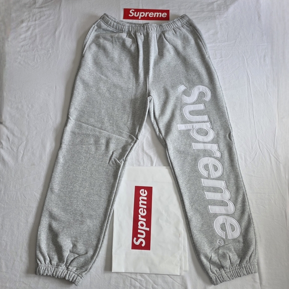 Supreme Kids Gray Sweatpants - Picture 1 of 8